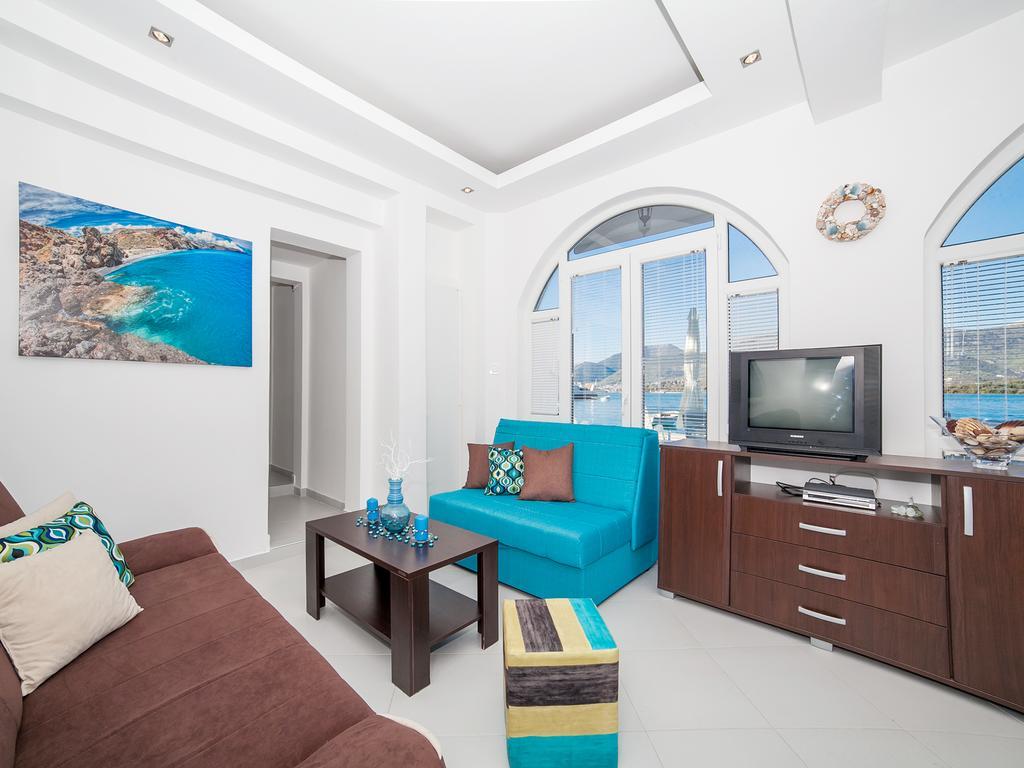 Apartments Elena Тиват Экстерьер фото