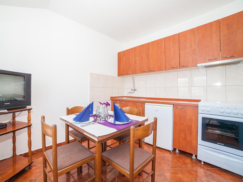 Apartments Elena Тиват Экстерьер фото